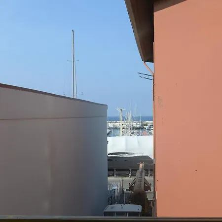 Apartment 318 - Il Rifugio Sul Porto, A Pochi Passi Dal Lungomare E Dal Centro Di